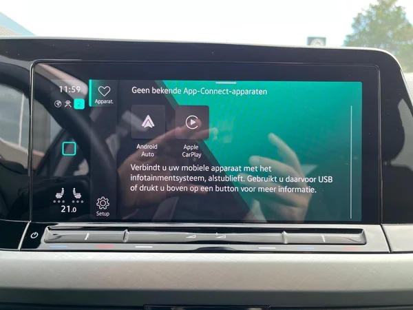 VOLKSWAGEN Golf VIII SW (2024) — foto 4 van 22