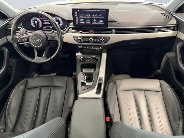 AUDI A4 (2022) — foto 4 van 28