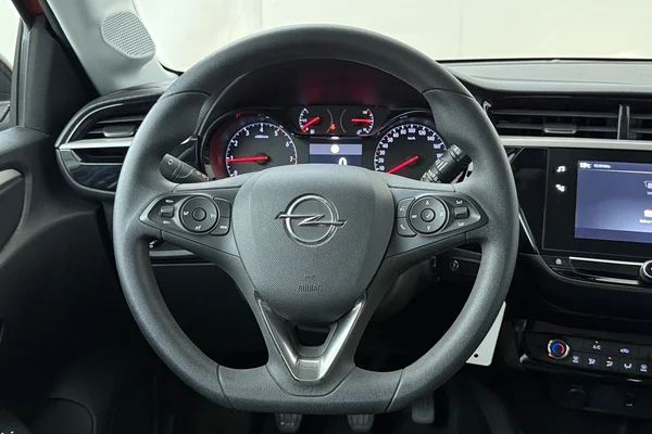 Opel Corsa (2023) — foto 2 van 24