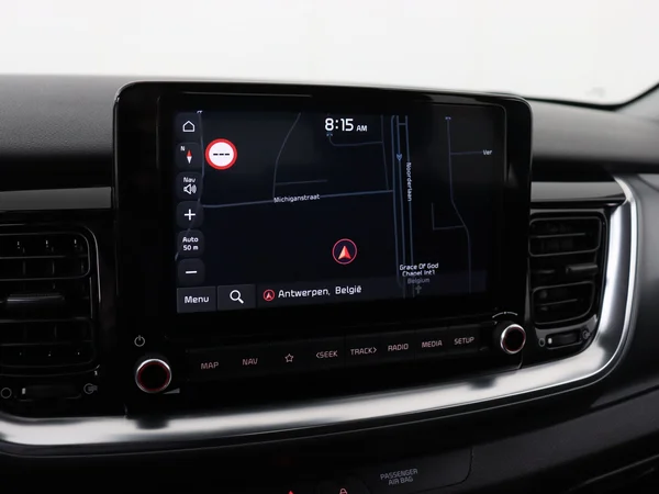 KIA Stonic (2023) — foto 10 van 23
