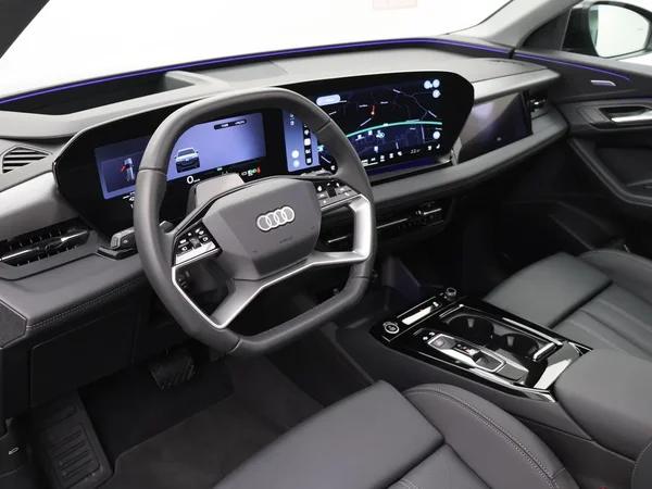 Audi Q6 e-tron (2026) — foto 31 van 33