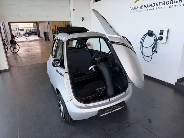 Micro Microlino (2023) — foto 19 van 19