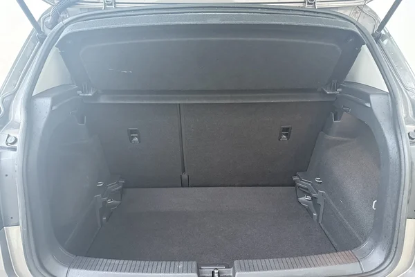 Volkswagen T-Cross (2021) — foto 15 van 19