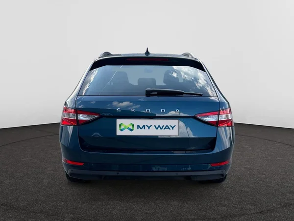 SKODA Superb Combi (2022) — foto 7 van 23
