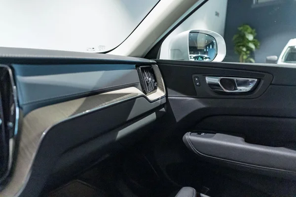 Volvo XC60 (2022) — foto 36 van 42