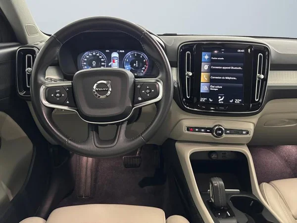 Volvo XC40 (2021) — foto 4 van 17