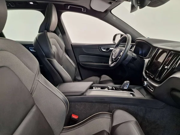 Volvo XC60 (2021) — foto 15 van 17