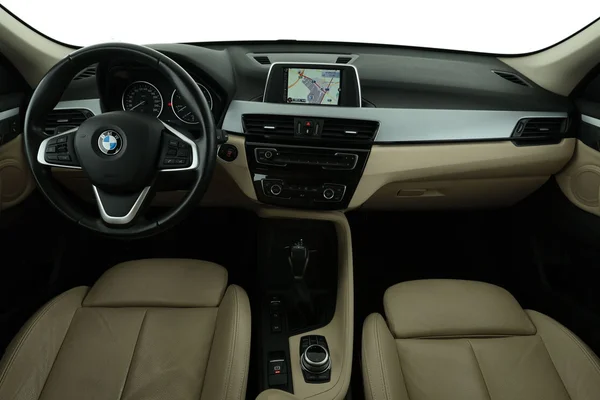 BMW X1 (2016) — foto 3 van 16
