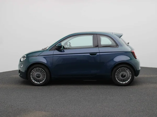 Fiat 500e (2022) — foto 32 van 36