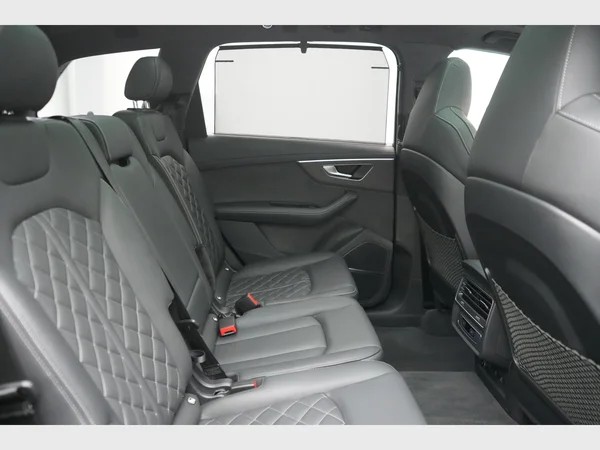 AUDI Q7 (2024) — foto 17 van 40