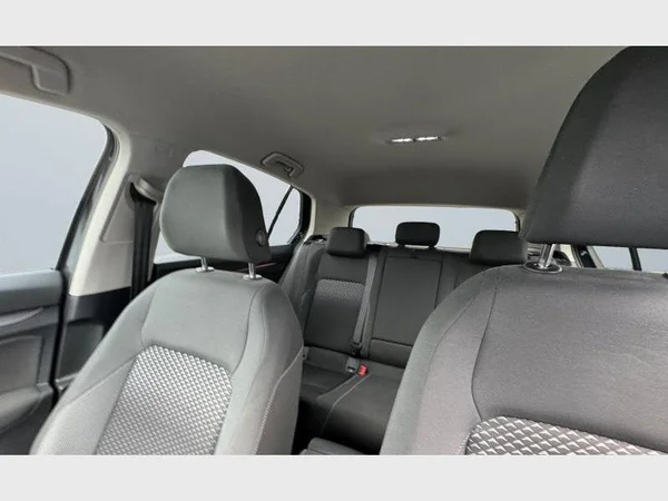 VOLKSWAGEN Golf VIII (2021) — foto 4 van 24