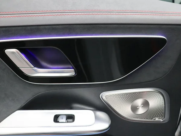 Mercedes-Benz EQE (2025) — foto 25 van 33