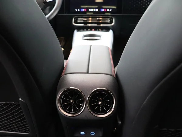Mercedes-Benz CLA (2026) — foto 16 van 31