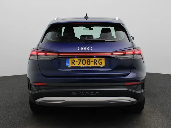 Audi Q4 e-tron (2022) — foto 41 van 45
