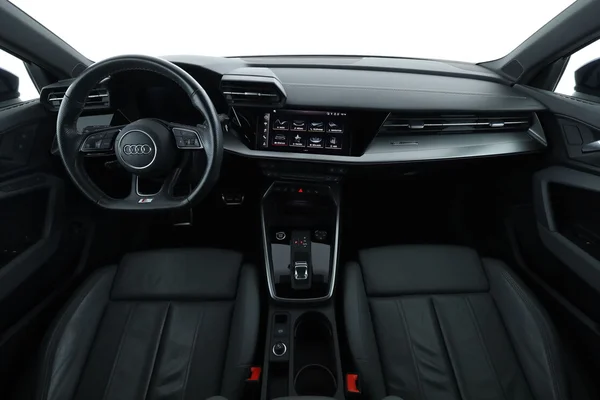 Audi A3 (2021) — foto 3 van 16