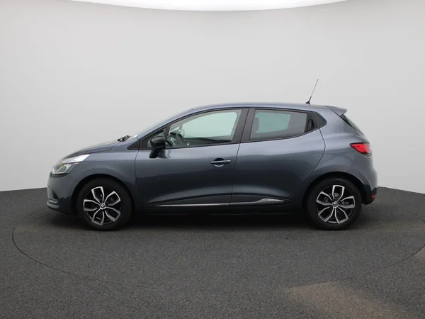 Renault Clio (2020) — foto 30 van 35