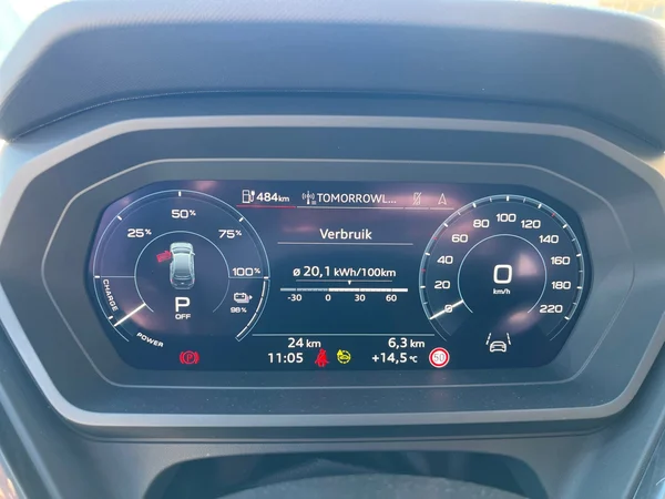 AUDI Q4 e-tron (2025) — foto 17 van 19