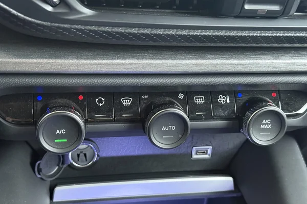 Citroen C5 X (2023) — foto 10 van 32