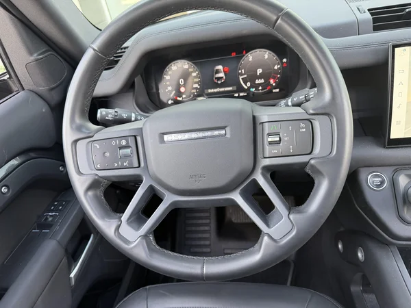 Land Rover Defender (2025) — foto 9 van 29