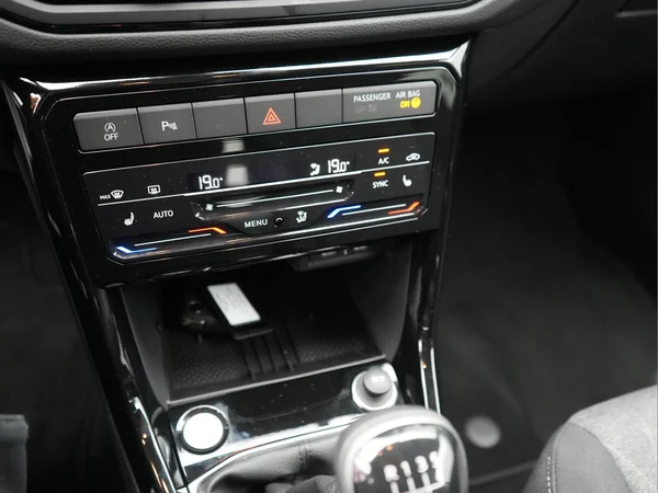 VOLKSWAGEN T-Cross (2026) — foto 15 van 24