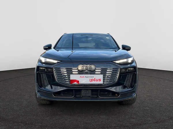 AUDI Q6 e-tron (2024) — foto 19 van 24