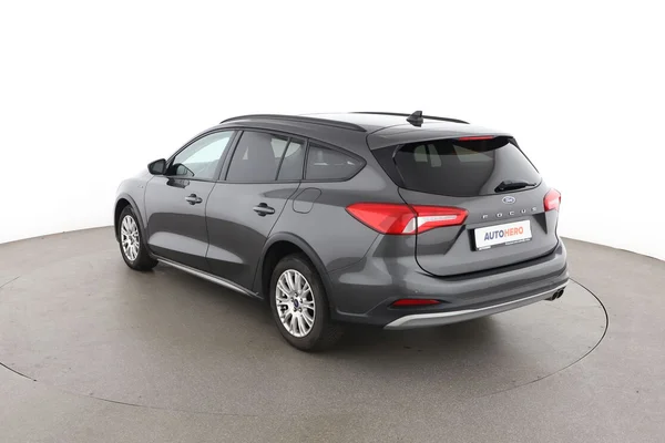 Ford Focus (2020) — foto 10 van 16