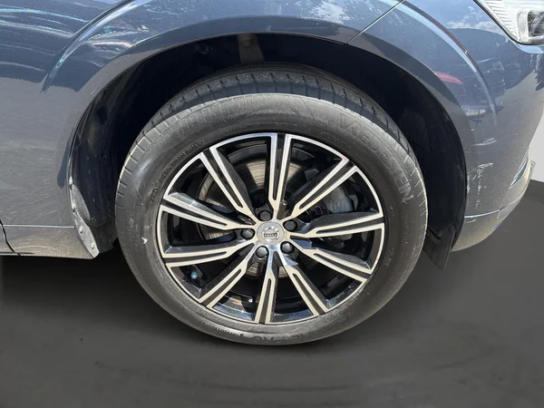 Volvo XC60 (2020) — foto 21 van 24