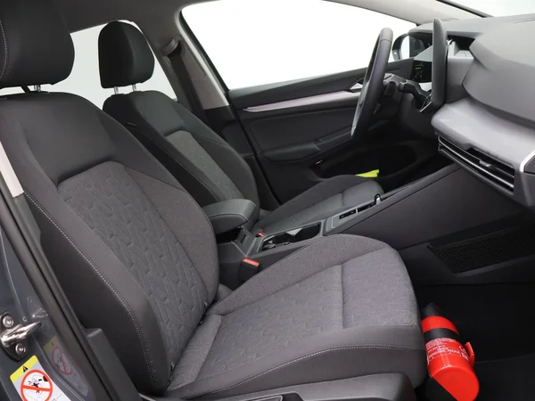 VOLKSWAGEN Golf VIII (2025) — foto 3 van 21