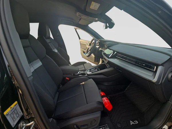 AUDI A3 Sportback PHEV (2025) — foto 17 van 24