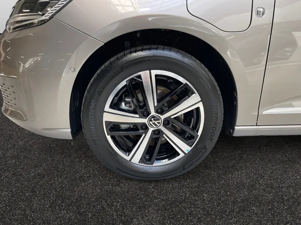 VOLKSWAGEN Caddy Maxi eHybrid (2026) — foto 11 van 13