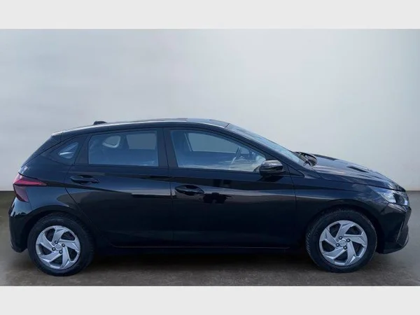 Hyundai i20 (2022) — foto 19 van 21