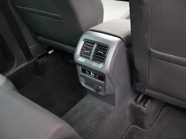 VOLKSWAGEN Tiguan eHybrid (PHEV) (2022) — foto 4 van 27