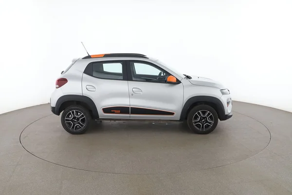 Dacia Spring (2023) — foto 14 van 17