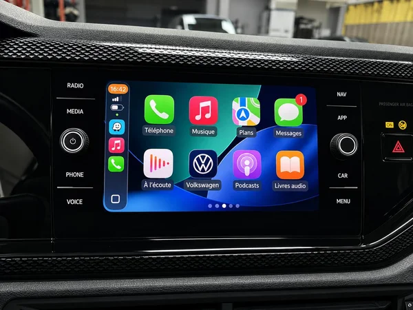 VOLKSWAGEN Polo (2022) — foto 4 van 17