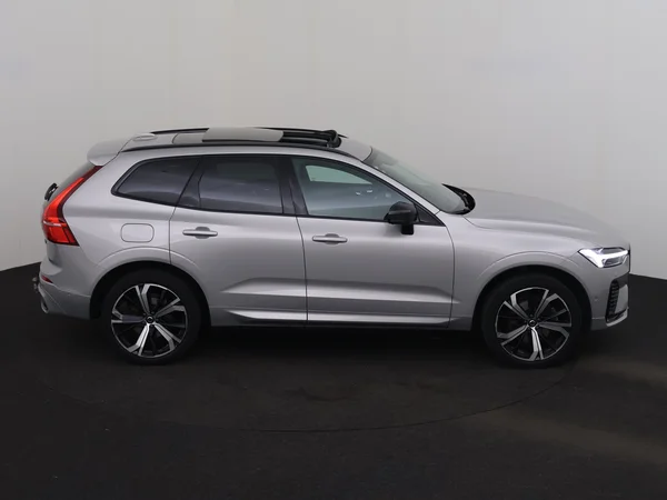 VOLVO XC60 (2022) — foto 28 van 32