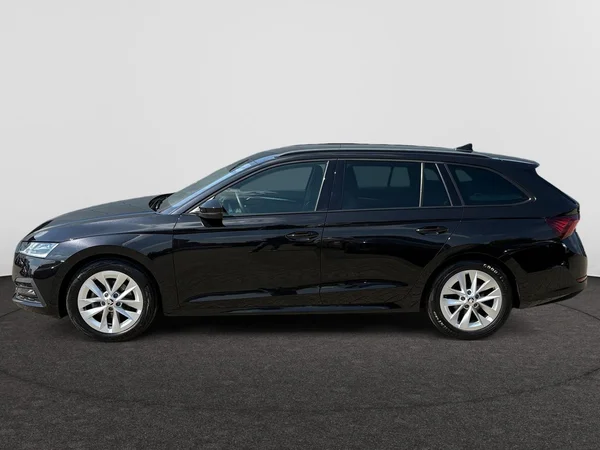 SKODA Octavia Combi Dsl (2022) — foto 19 van 24
