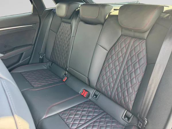 AUDI A3 Sportback (2025) — foto 3 van 16