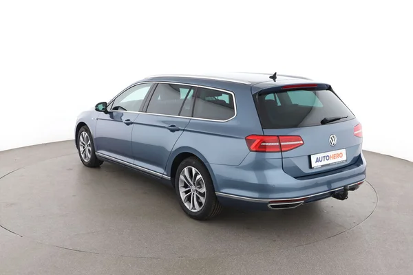 Volkswagen Passat (2017) — foto 10 van 16