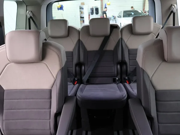 Volkswagen Multivan (2025) — foto 7 van 29