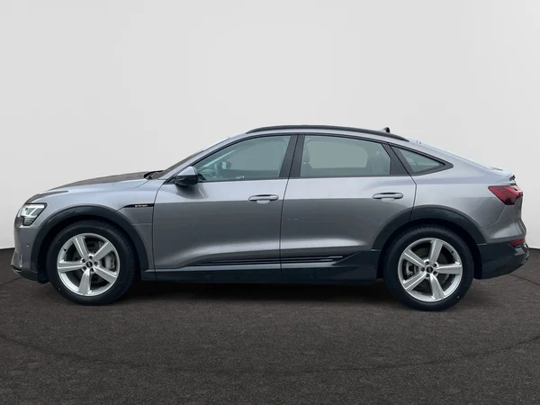AUDI E-tron Sportback (2021) — foto 12 van 24