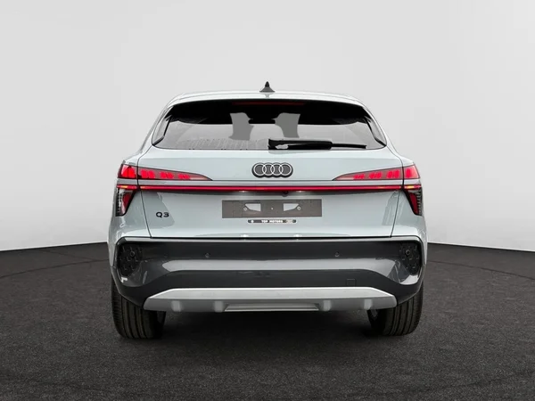 AUDI Q3 Sportback (2025) — foto 10 van 13
