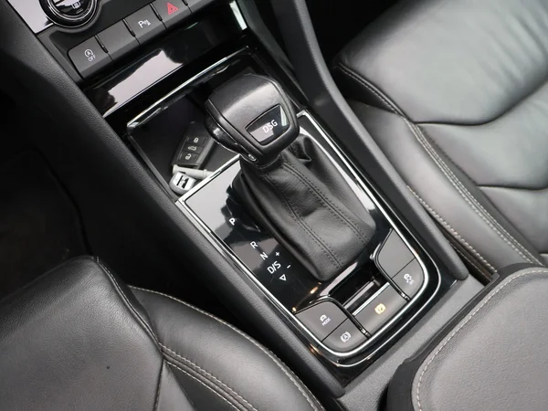 SKODA Kodiaq (2022) — foto 5 van 26