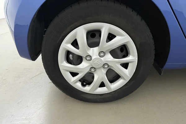 Hyundai i10 (2018) — foto 7 van 18