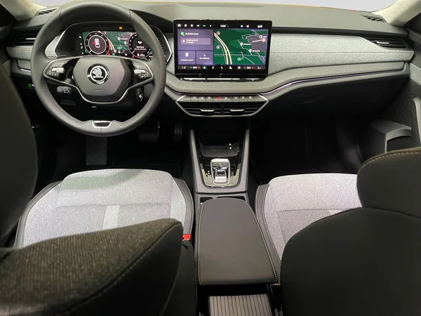 SKODA Octavia Combi (2025) — foto 4 van 13