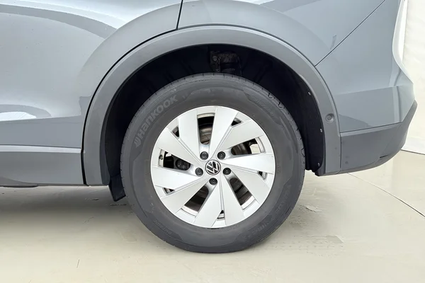 Volkswagen Tiguan (2025) — foto 17 van 20