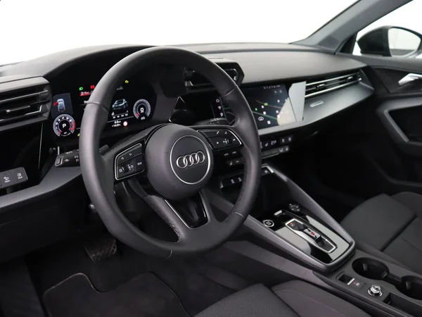 AUDI A3 Sportback (2025) — foto 16 van 18