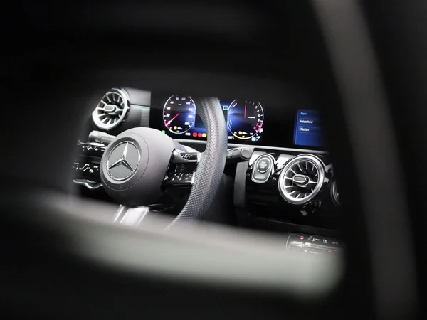Mercedes-Benz CLA (2024) — foto 44 van 57