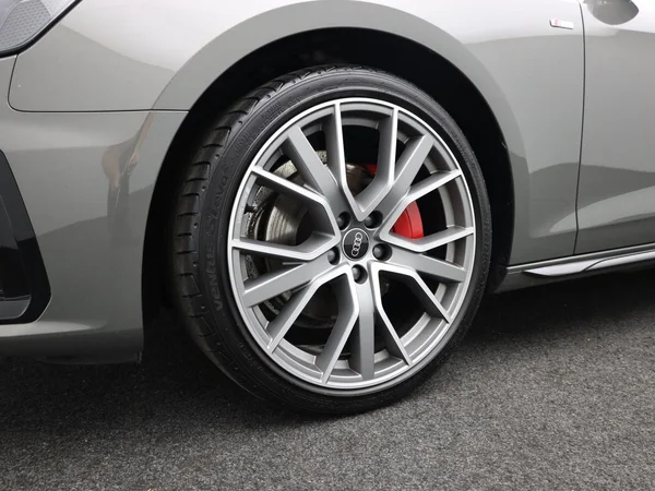 AUDI A4 Avant (2024) — foto 5 van 24