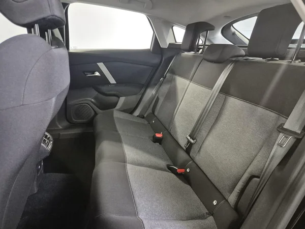 Citroën C4 (2022) — foto 4 van 17