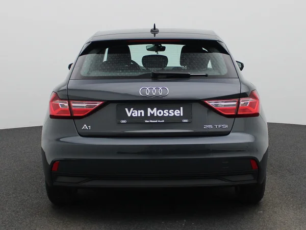 Audi A1 Sportback (2023) — foto 31 van 35